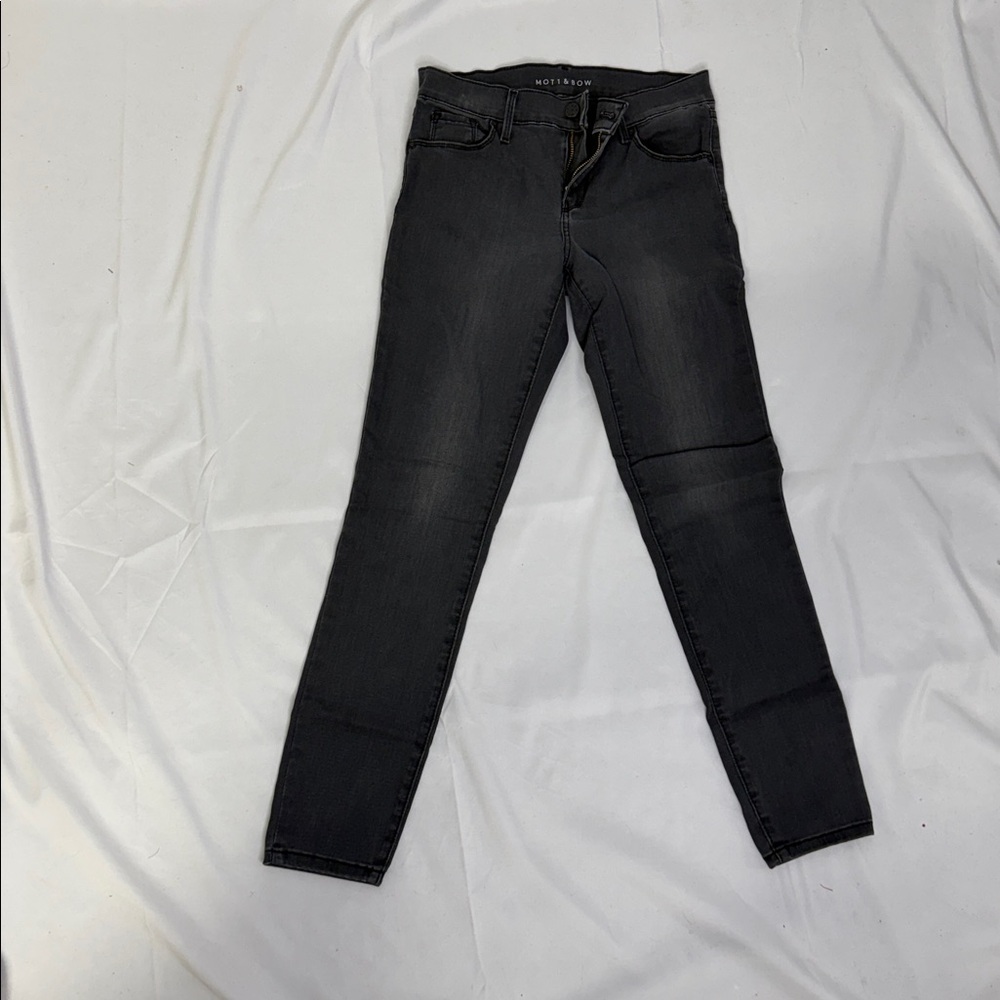 Mott & Bow Mid Rise Skinny Orchard Jeans Medium Grey